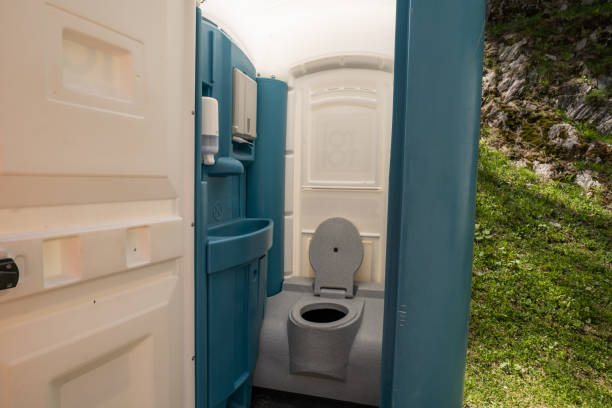 Best Construction site porta potty rental  in Aurora, OH